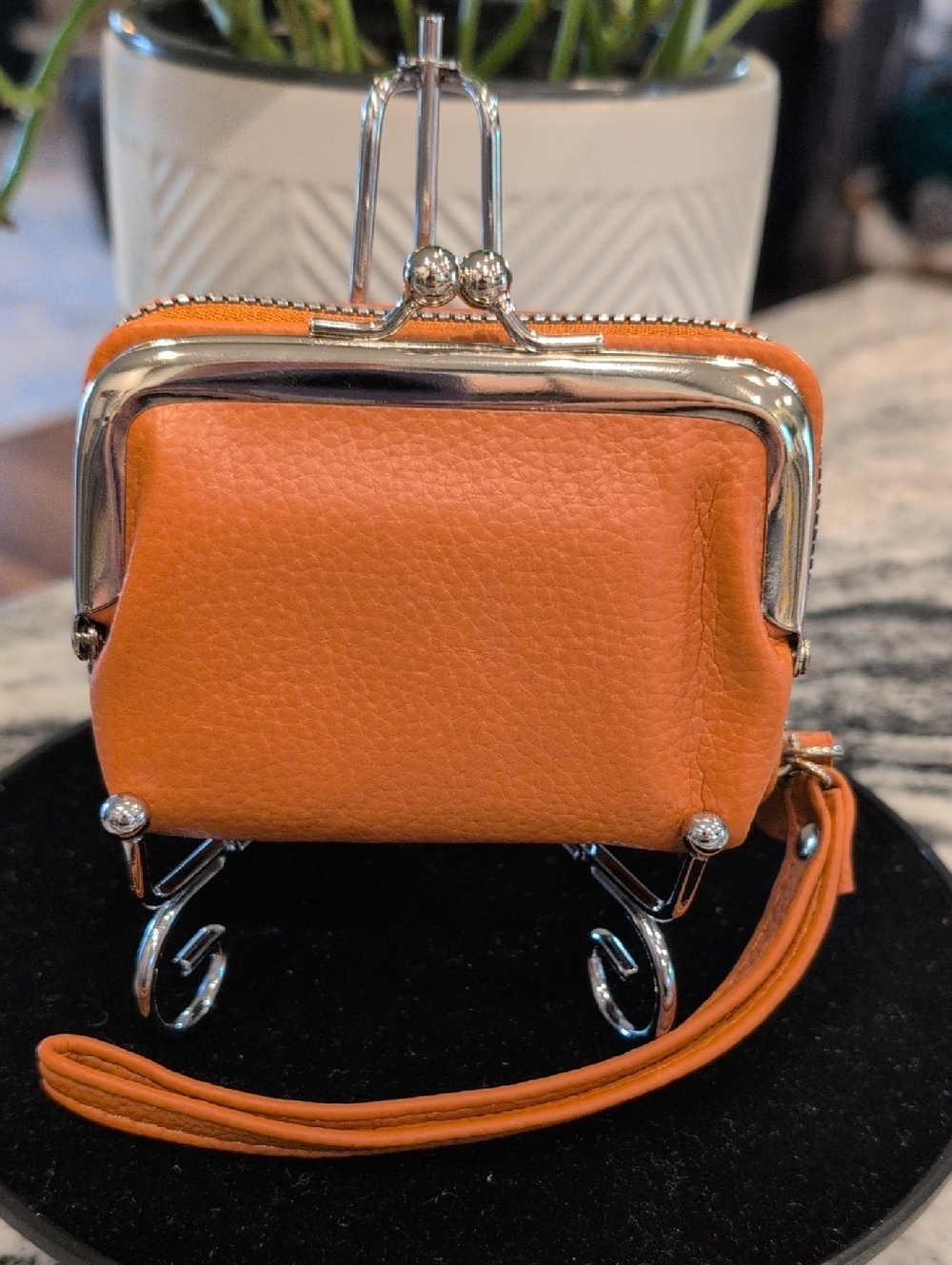 Camel Compact Kisslock Leather Wristlet Wallet